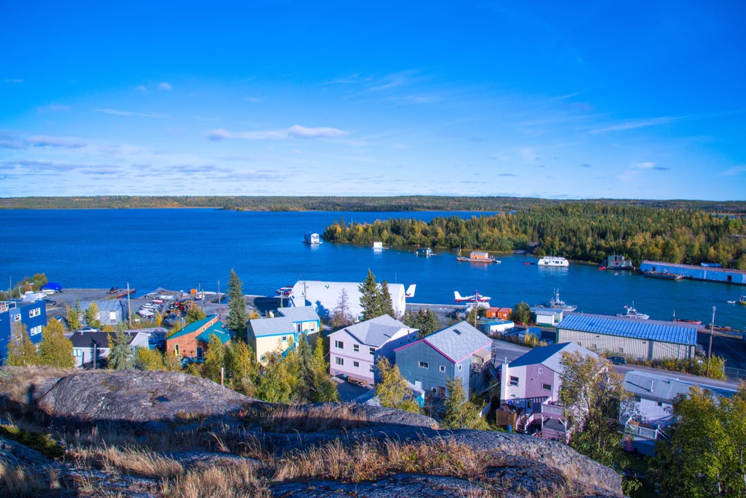 Small town next to a lake in the Northwest Territories. 